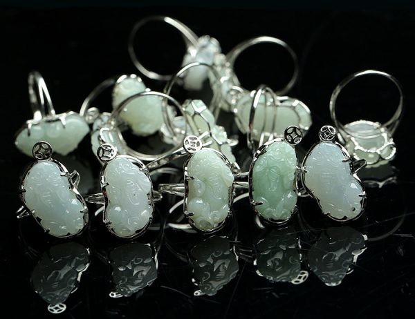Vật phẩm phong thủy cho 12 con giáp