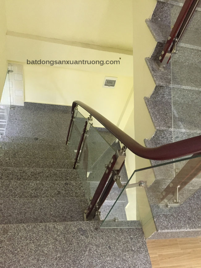 Bán nhà 4 tầng đường Đoạn Xá