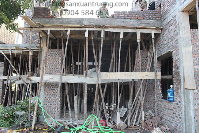 Bán nhà mặt đường Mai Trung Thứ