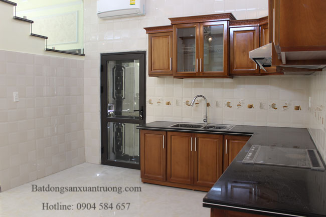 Bán nhà mặt đường Đằng Hải