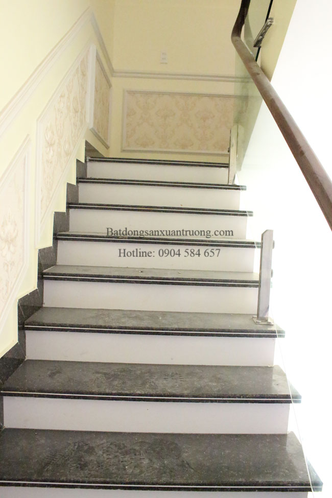 Bán nhà mặt đường Đằng Hải