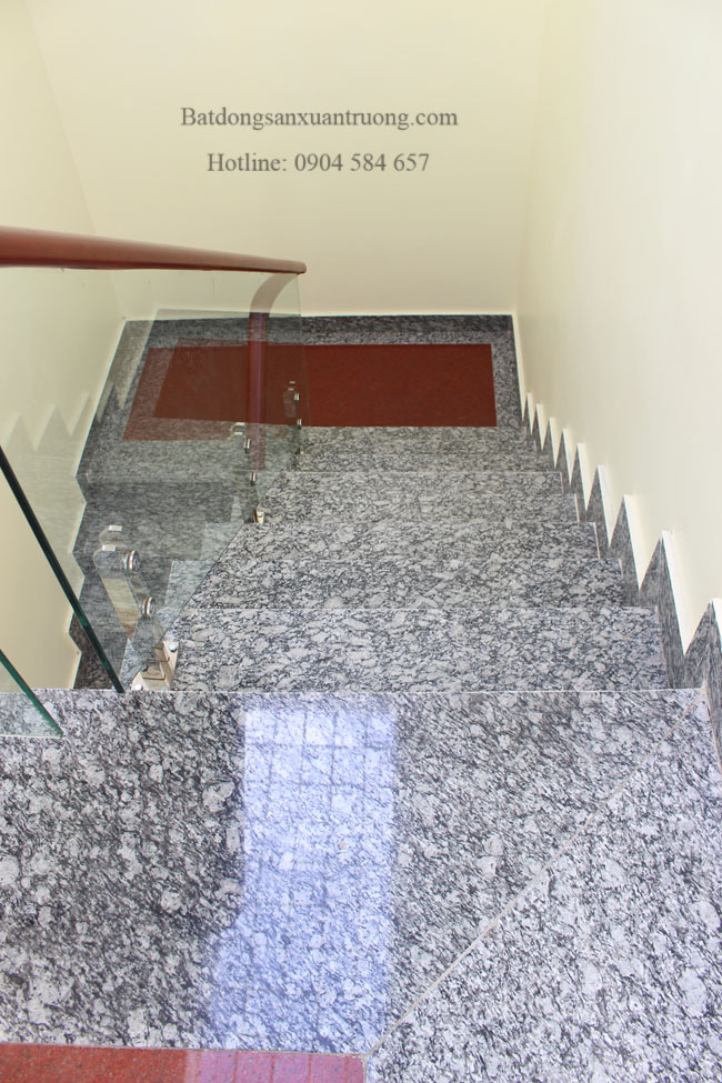 Bán nhà mặt đường Mai Trung Thứ