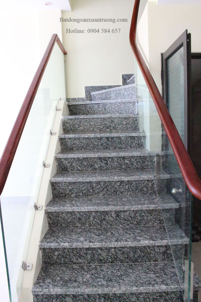 Bán nhà mặt đường Mai Trung Thứ
