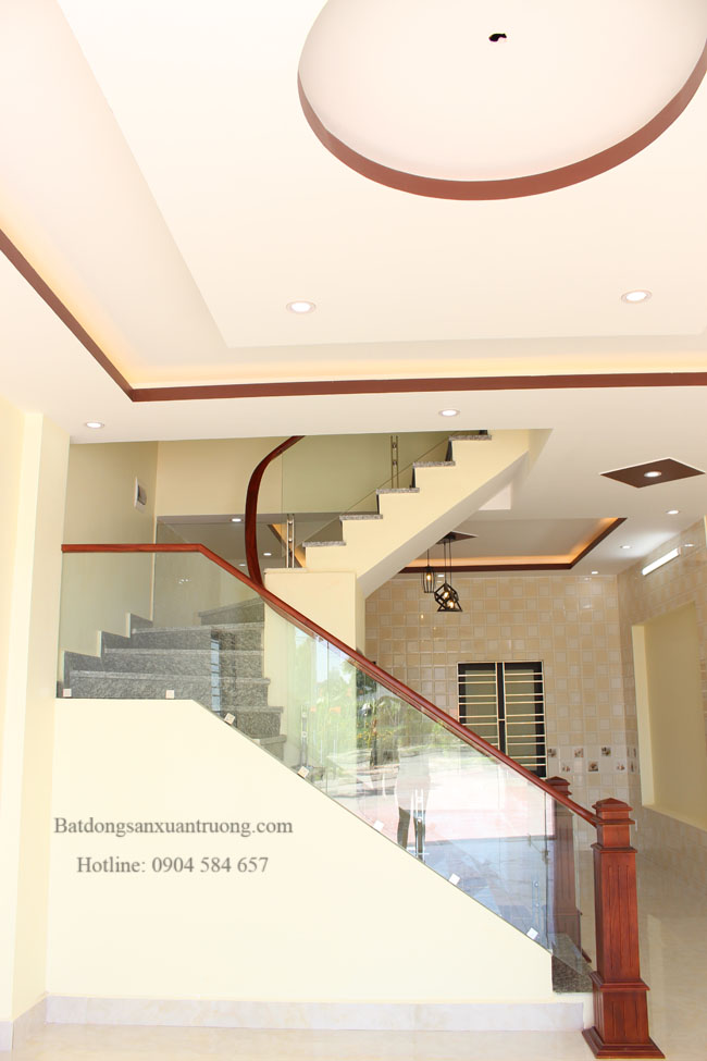Bán nhà mặt đường Mai Trung Thứ