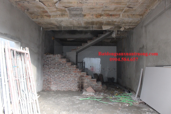 Bán nhà chợ Lũng Đông