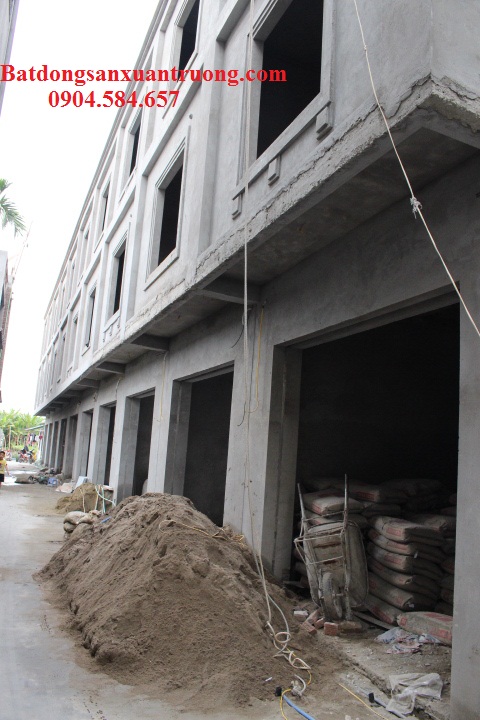 Bán nhà chợ Lũng Đông