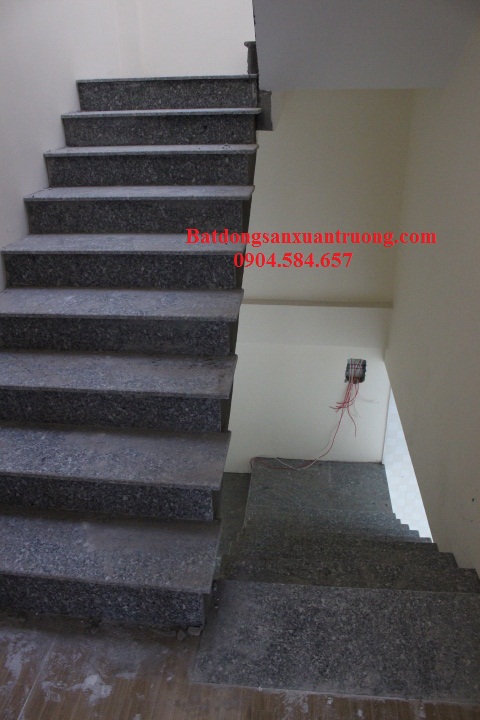 Bán nhà chợ Lũng Đông