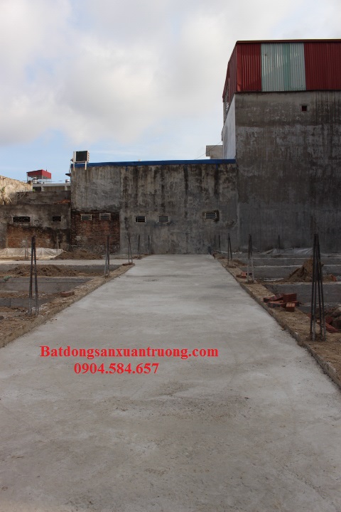 Bán nhà chợ Lũng Đông